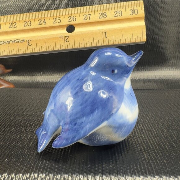 Robin Bird Blue White Porcelain Chubby Fat Bird Figurine Ornament Decorative - Picture 3 of 10